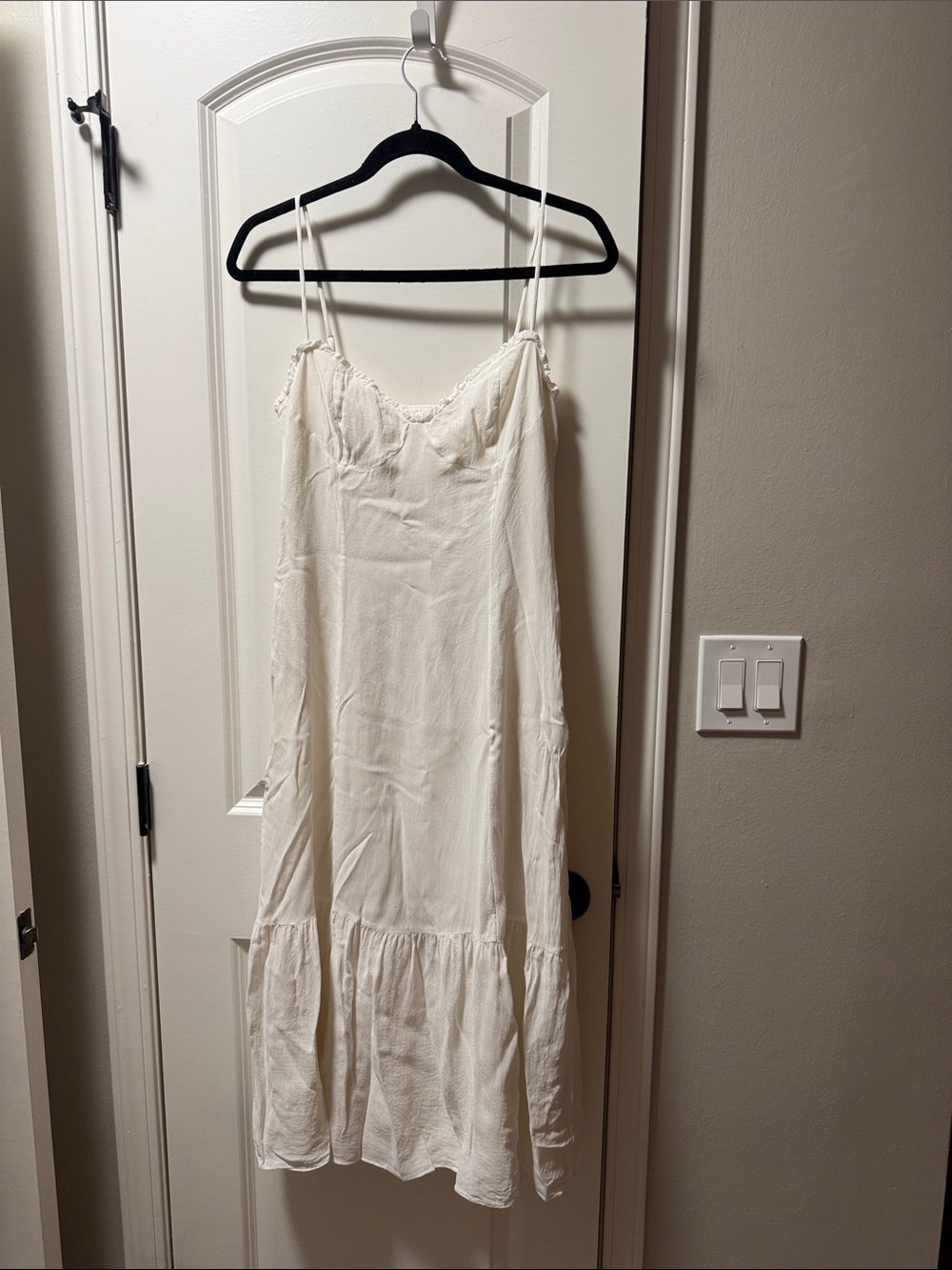 Wilfred Cream Slip Dress with Delicate Lace Trim